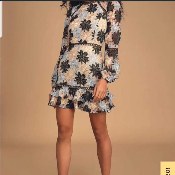 Lulus Dresses & Skirts - NWT Lulus Dress *Rare*